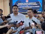 Wakil-Menpora-Wamenpora-Taufik-Hidayat-saat-diwawancarai.jpg