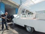 Wasiat-Paus-Fransiskus-Hibahkan-Kendaraan-Popemobile-Jadi-Klinik-Berjalan-Untuk-Gaza.jpg