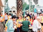 Sambut HUT ke-7, Wuling Jakarta Raya Gelar Aksi Sosial Bersama Lions Club dan UMKM Warmindo Aceh