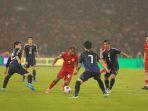 Yakob-Sayuri-Timnas-Indonesia-2011.jpg