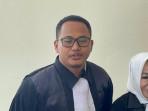 Sidang Vonis Ditunda Karena Razman Sakit, Kuasa Hukum: Gerd dan Vertigonya Kambuh Setelah Minum Kopi