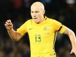 aaron-mooy-naaahhh_20160701_024444.jpg