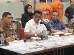 abareskrim-polri-komjen-wahyu-widada-membeberkan-kasus-imei-ilegal1.jpg