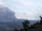 abu-vulkanik-gunung-bromo_20151230_194057.jpg