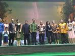 aburizal-bakrie-bersamakeluargabesar_20160821_121025.jpg