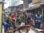 acara-kerja-bakti-pasca-banjir-4.jpg