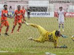 aceh-united-vs-persika-karawang_20180704_211952.jpg