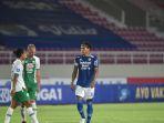 achmad-jufriyanto-mengenakan-ban-kapten-persib-bandung.jpg