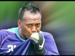 achmad-kurniawan-ciumlogoarema_20170110_191650.jpg