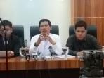 achmad-rifai-kuasa-hukum-bupati-morotai-rusli-sibua_20150802_191844.jpg