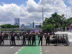 ada-demo-hak-angket-polri-menutup-ruas-jalan-gatot-subroto-ke-slipi.jpg