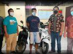 ada-di-solo-maling-motor-tinggalkan-shogun-jadul-miliknya-lalu-bawa-kabur-scoopy-ini-motifnya.jpg