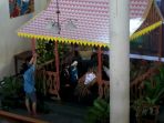 ada-nuansa-betawi-dalam-kandang-natal_20171223_141026.jpg
