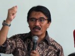 adhyaksa-dault-calonkan-diri-gubernur-dki-periode-2017-2022_20151013_104826.jpg