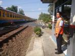 adi-penjaga-lintasan_20150720_063740.jpg