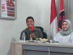 adi-prayitno-dalam-konferensi-pers-projo-nih3.jpg