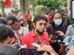 adian-napitupulu-pdi-perjuangan.jpg