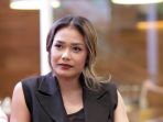 adinia-wirasti-di-press-screening-film-kartini_20170406_131948.jpg