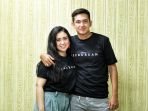 adipati-dolken-dan-ayushita-nugraha-promosikan-film-perburuan_20190802_170045.jpg