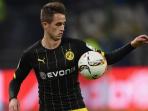 adnan-januzaj-kontrolbol_20160107_205753.jpg