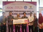 aeon-group-donasi-untuk-gempa-sulawesi-tengah_20181126_162605.jpg