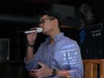 afgan-gunakan-mikrofon-rp75-juta_20160817_185148.jpg