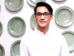 afgan-menerima-anugerah-planet-muzik-2015-di-singapura_20151022_154421.jpg