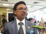 aggota-komisi-xi-dpr-johnny-g-plate-memberikan-pendapat-tentang-tax-amnesty-di-gedung-dpr_20160712_095618.jpg