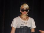 agnez-mo-dalam-peluncuran-lakme-di-ritz-carlton-pacific-place_20171129_200906.jpg