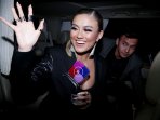 agnez-mo-menerima-lifestyles-awards-dibidang-musik_20151217_140557.jpg