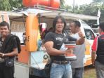 agung-hercules-laris-manis-jualan-bakso-barbel_20170403_155823.jpg