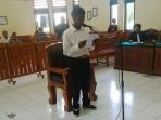agus-tay-handa-may-bacakan-duplik_20160222_174937.jpg