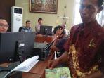 agus-wawan-korban-penipuan-undian-mie-instan.jpg