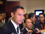 agus-yudhoyono-memberikan_20170201_180106.jpg