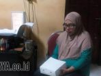 agustinawati-saat-diamankan-di-polsek-sukomanunggal-surabaya-selasa-1292017_20170912_125732.jpg
