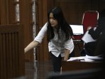 ahli-toksologi-forensik-universitas-udayana-saksi-sidang-jessica_20160825_225751.jpg