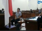ahli-ungkap-kebohongan-brigadir-medi-di-persidangan_20170228_141231.jpg