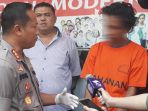 ahmad-rifai-19-alias-papay-di-mapolresta-depok_20181009_154931.jpg