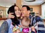ahok-cium-mesra-puput-nastiti-di-hari-ulang-tahunnya.jpg