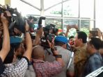 ahok-datangi-mabes-polri_20161122_091847.jpg