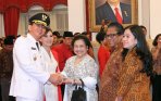 ahok-dilantik-sebagai-gubernur-dki-jakarta_20141119_164606.jpg