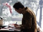 ahok-diperiksa-kpk_20160412_185910.jpg