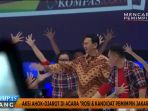 ahok-djarot-berjoget-dan-bernyanyi_20170403_172230.jpg