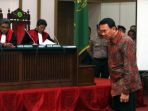 ahok-jalani-sidang-lanjutan_20170131_140435.jpg