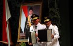 ahok-melantik-wakilnya-djarot-saiful-hidayat_20141218_150833.jpg