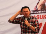 ahok-resmi-jadi-tersangka_20161116_165016.jpg