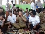ahok-saat-meminum_20170214_191402.jpg