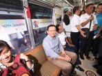 ahok-tinjau-kereta-tematik-edisi-museum_20150622_114436.jpg
