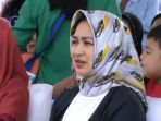 airin-rachmi-diany-hadiri-kegiatan-sosial-fastpro_20161220_171414.jpg