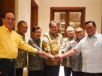 Bertemu Sesepuh Partai Golkar, Airlangga: Pesan Senior Soliditas Golkar Harus Tetap Terjaga